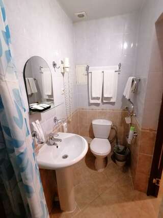 Гостиница Грин Парк Домодедово Двухместный номер с 2 отдельными кроватями и окном-7