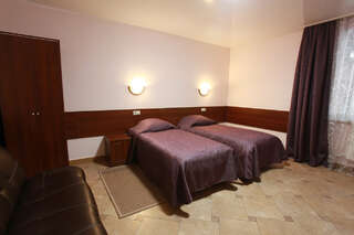 Гостиница Грин Парк Домодедово Двухместный номер с 2 отдельными кроватями и окном-4