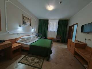 Гостиница Грин Парк Домодедово Большой двухместный номер с 1 кроватью-1